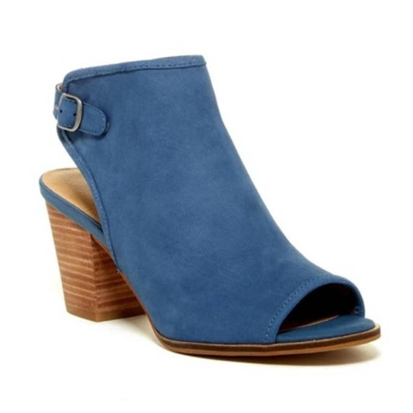 Lucky Brand Shoes - Lucky Brand Hannkie Nubuck Leather Open Toe Pump 10M